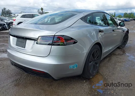 2025 Tesla Model S Rear-Wheel Drive из США, поврежденный, VIN 5YJSA1E52SF549624